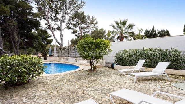 4 sypialnia Willa na sprzedaż w Santa Ponsa, Calvià z basenem garażem - 995 000 € (Ref: 9650759)