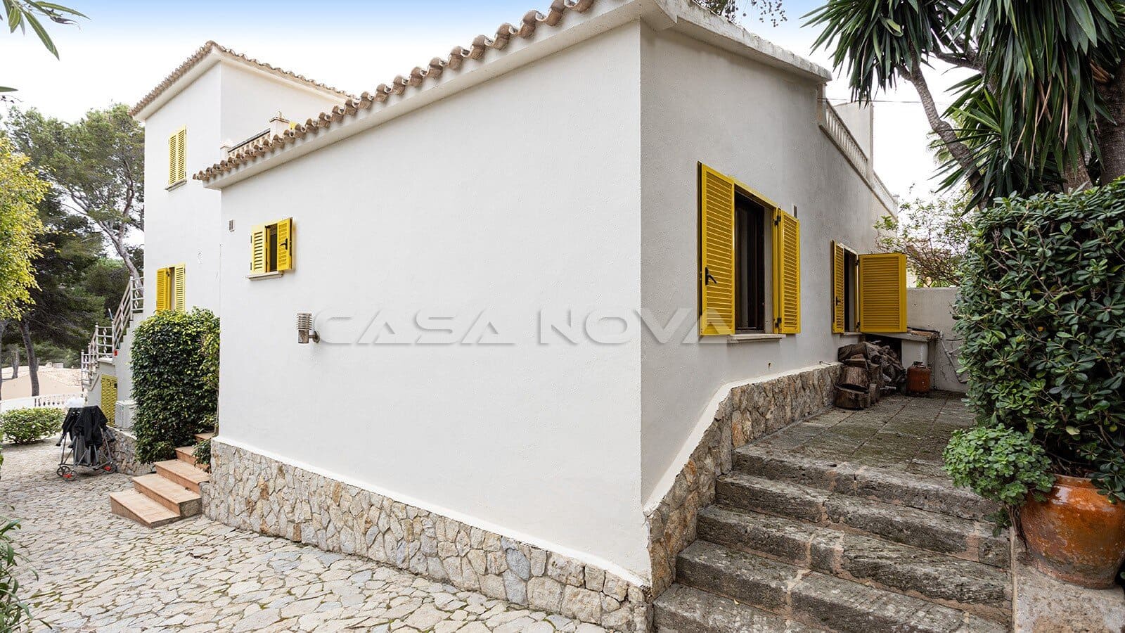 4 sypialnia Willa na sprzedaż w Santa Ponsa z basenem garażem - 995 000 € (Ref: 9650759)