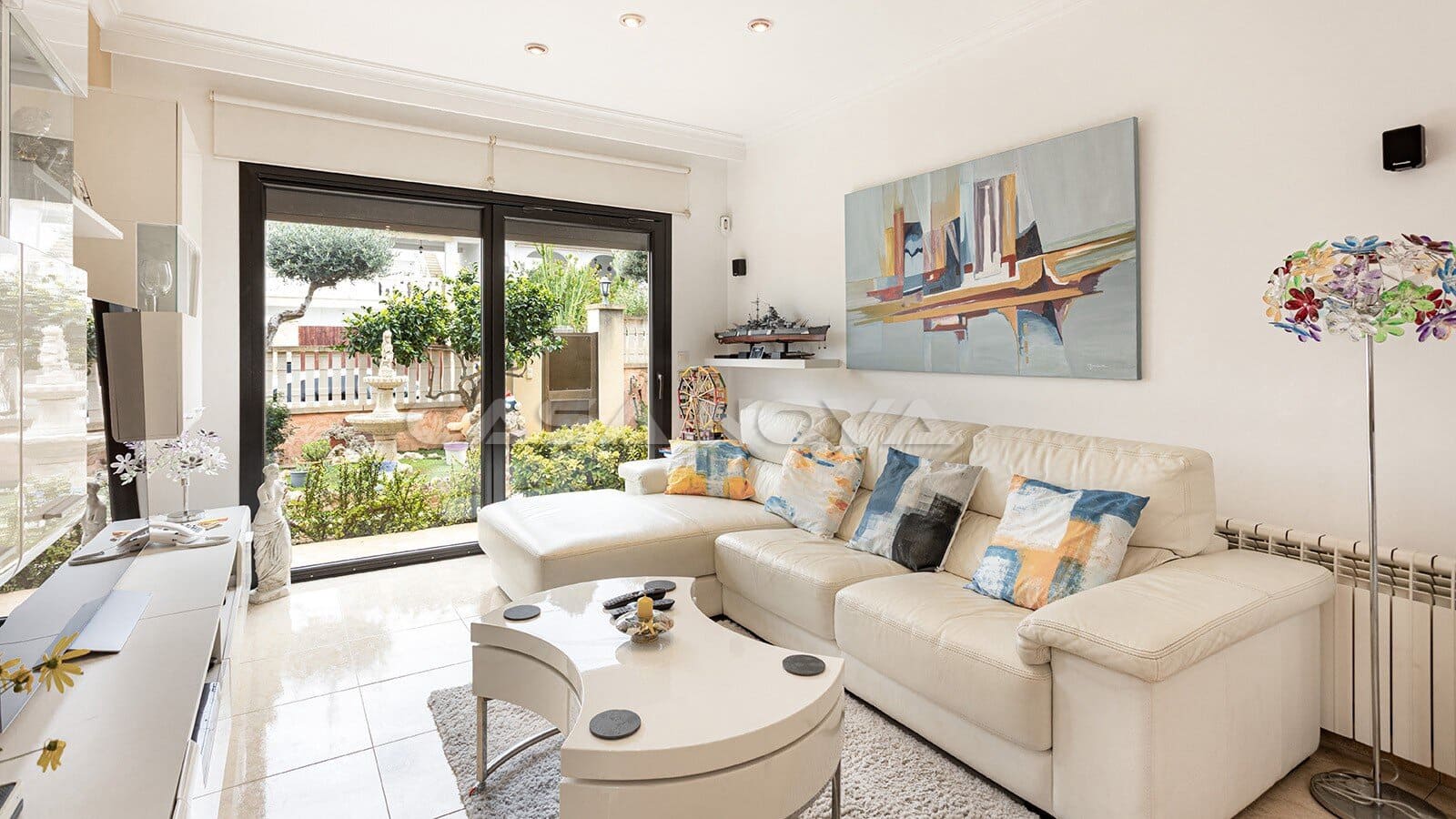 3 makuuhuone Huvila myytävänä paikassa El Toro / Port Adriano mukana uima-altaan 
autotalli - 1 290 000 € (Ref: 9687441)