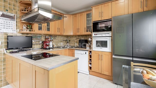 3 makuuhuone Huvila myytävänä paikassa El Toro / Port Adriano, Calvià mukana uima-altaan 
autotalli - 1 290 000 € (Ref: 9687441)