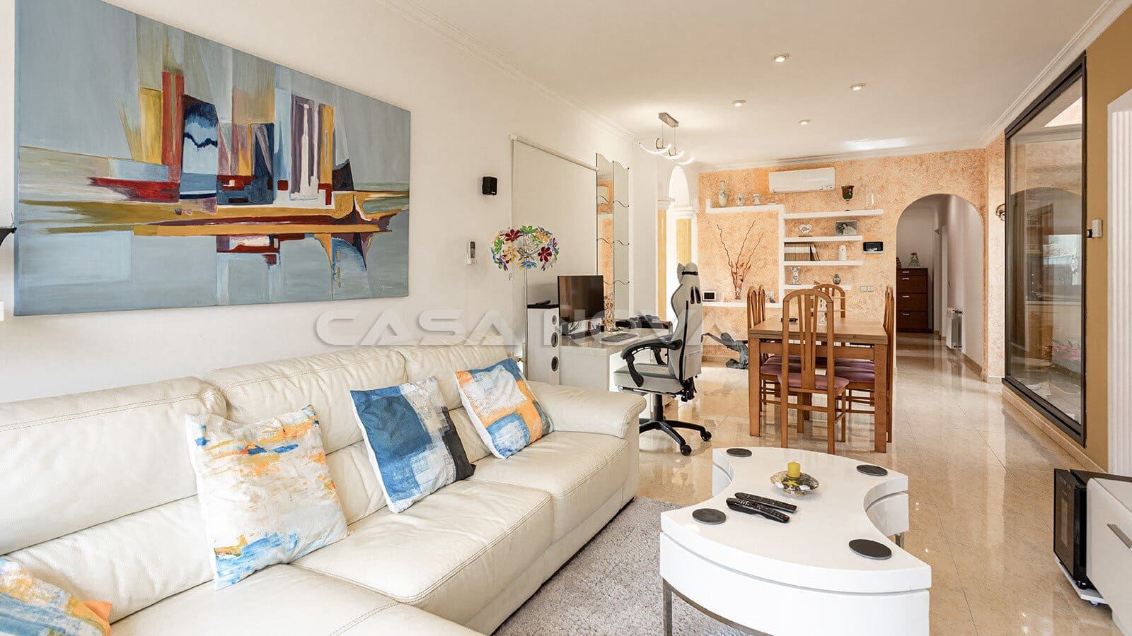 3 makuuhuone Huvila myytävänä paikassa El Toro / Port Adriano mukana uima-altaan 
autotalli - 1 290 000 € (Ref: 9687441)