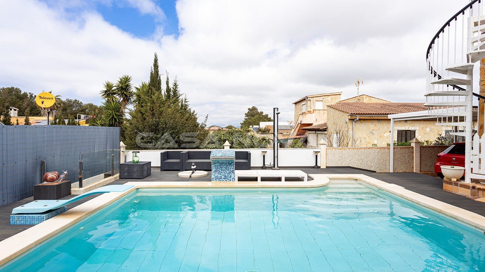 3 makuuhuone Huvila myytävänä paikassa El Toro / Port Adriano mukana uima-altaan 
autotalli - 1 290 000 € (Ref: 9687441)