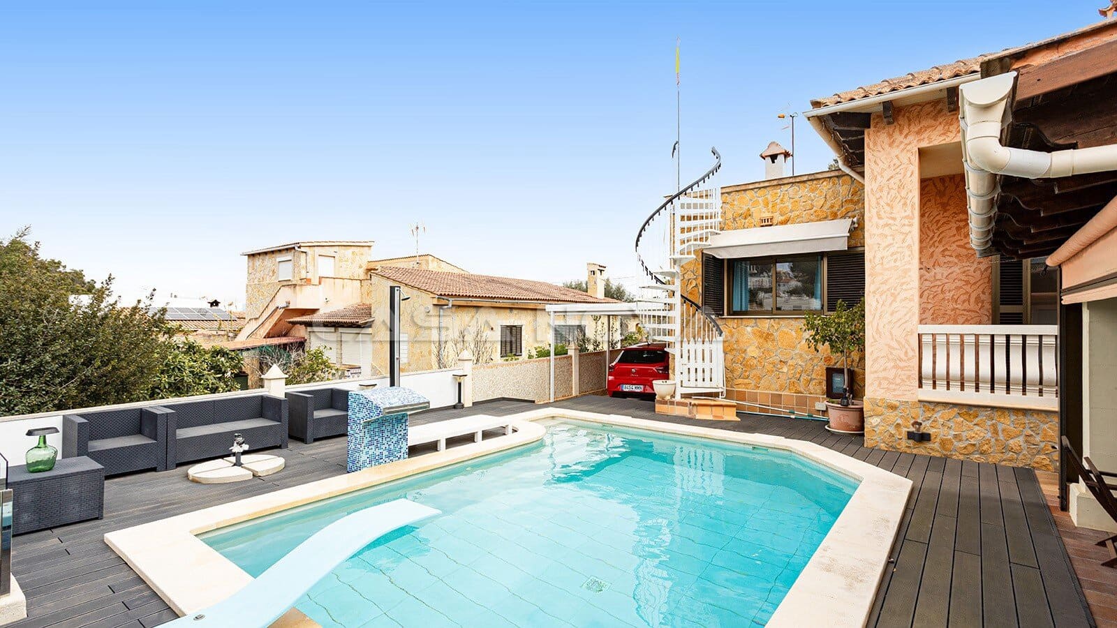 3 makuuhuone Huvila myytävänä paikassa El Toro / Port Adriano mukana uima-altaan 
autotalli - 1 290 000 € (Ref: 9687441)