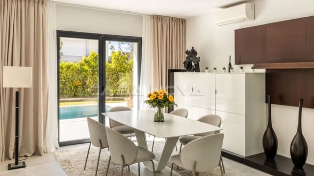 3 makuuhuone Huvila myytävänä paikassa Santa Ponsa, Calvià mukana uima-altaan 
autotalli - 2 350 000 € (Ref: 9700132)