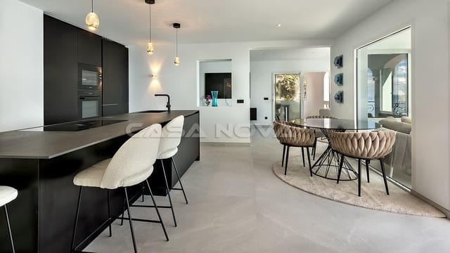 3 soveværelse Lejlighed til salg i Puerto de Andratx, Andratx med swimmingpool - € 1.998.000 (Ref: 9726181)