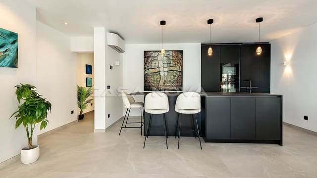 3 soveværelse Lejlighed til salg i Puerto de Andratx, Andratx med swimmingpool - € 1.998.000 (Ref: 9726181)