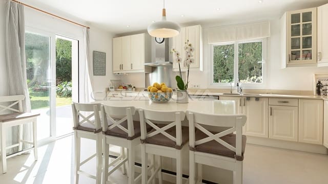 4 quarto Moradia para venda em Santa Ponsa, Calvià com piscina - 2 400 000 € (Ref: 9756363)