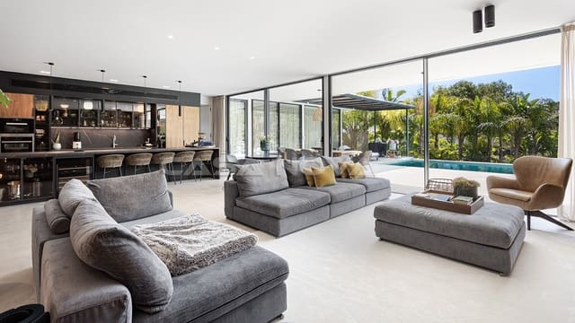 4 makuuhuone Huvila myytävänä paikassa Cala Vinyes / Cala Vinyas / Cala Viñas, Calvià mukana uima-altaan 
autotalli - 3 390 000 € (Ref: 9818868)
