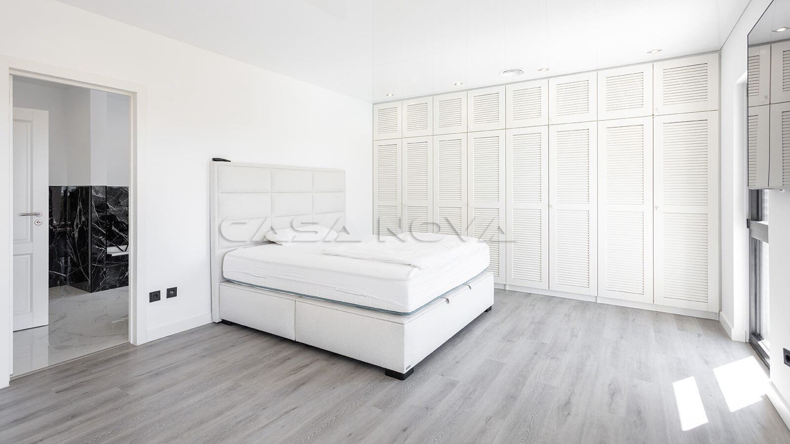 4 bedroom Villa for sale in Santa Ponsa with pool garage - € 2,990,000 (Ref: 9838704)