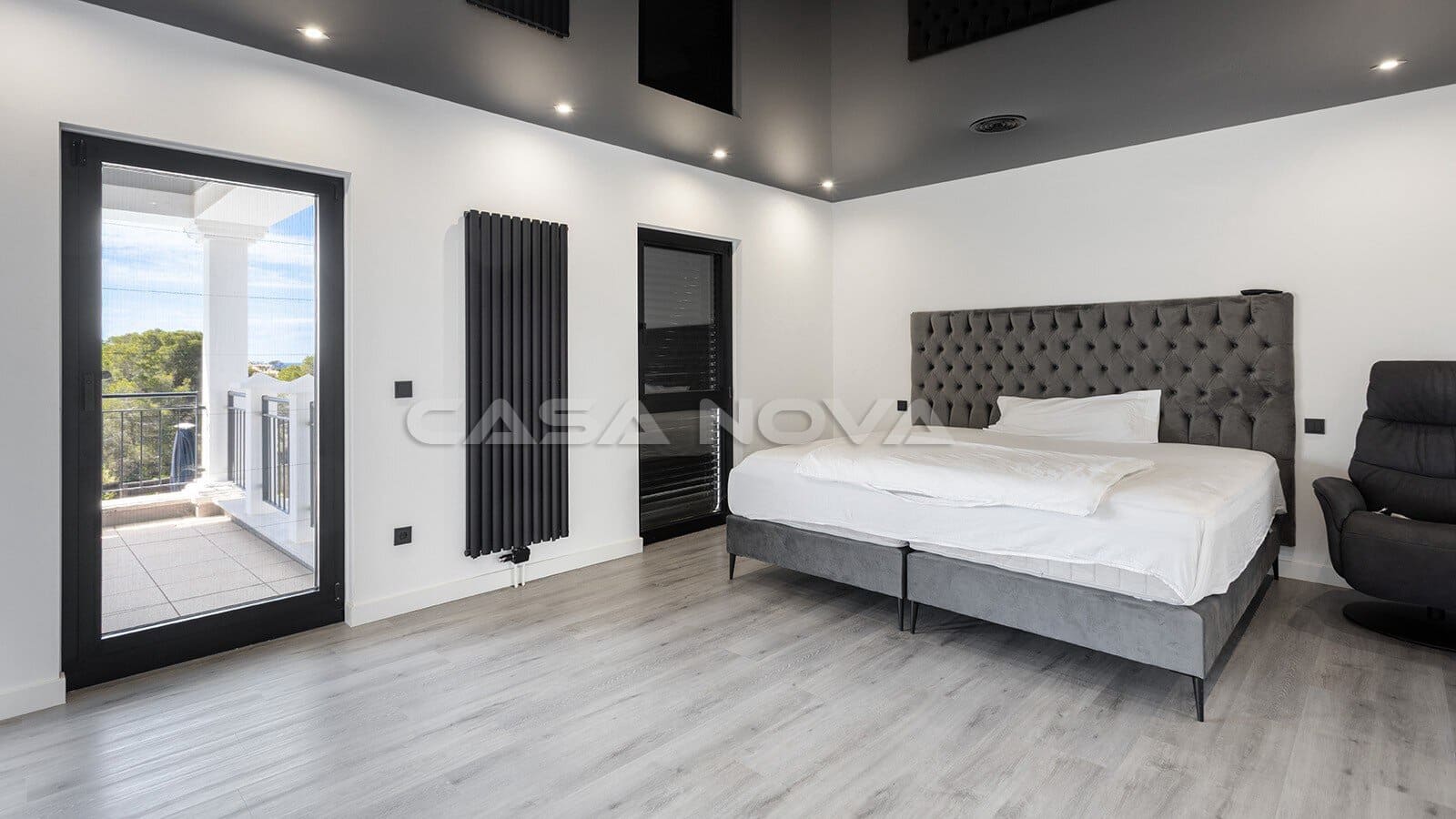 4 bedroom Villa for sale in Santa Ponsa with pool garage - € 2,990,000 (Ref: 9838704)