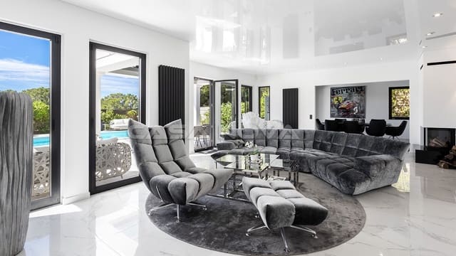 4 soverom Villa til salgs i Santa Ponsa, Calvià med svømmebasseng garasje - € 2 990 000 (Ref: 9838704)
