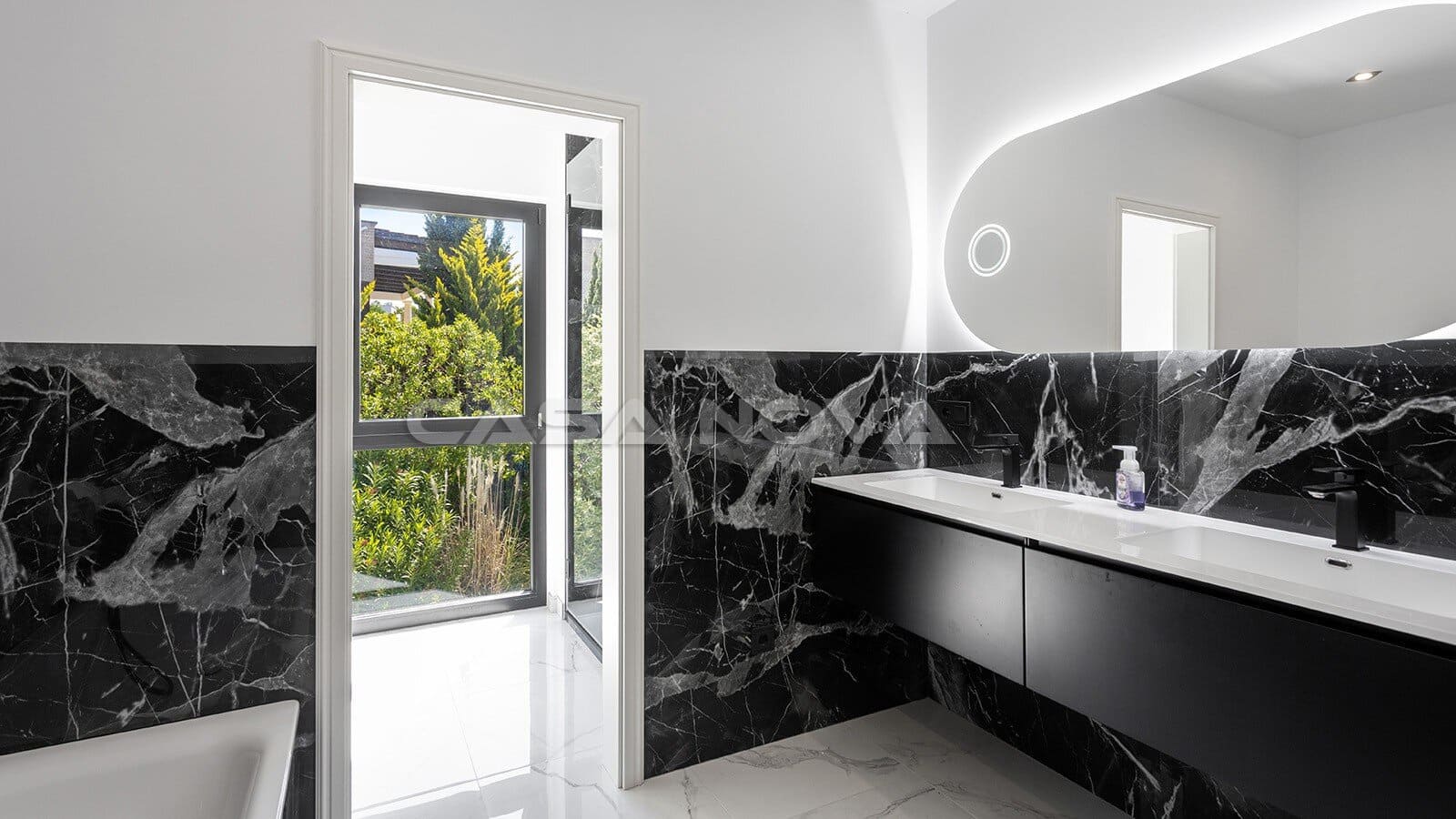 4 bedroom Villa for sale in Santa Ponsa with pool garage - € 2,990,000 (Ref: 9838704)