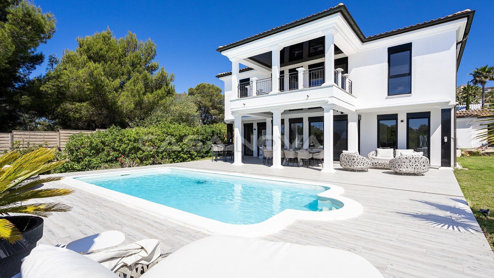 4 bedroom Villa for sale in Santa Ponsa with pool garage - € 2,990,000 (Ref: 9838704)