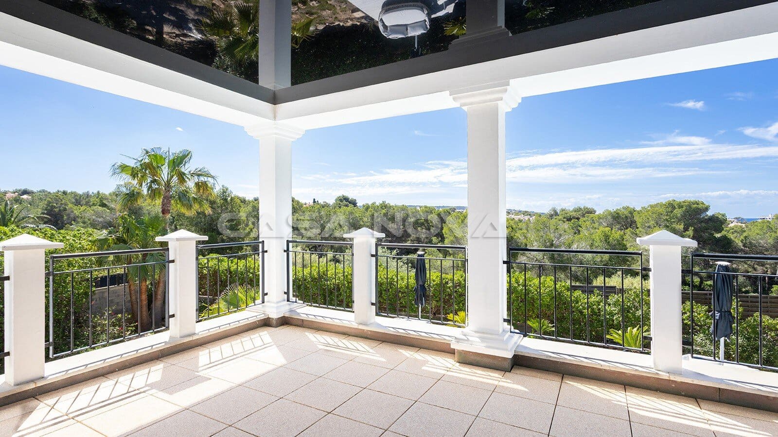 4 bedroom Villa for sale in Santa Ponsa with pool garage - € 2,990,000 (Ref: 9838704)