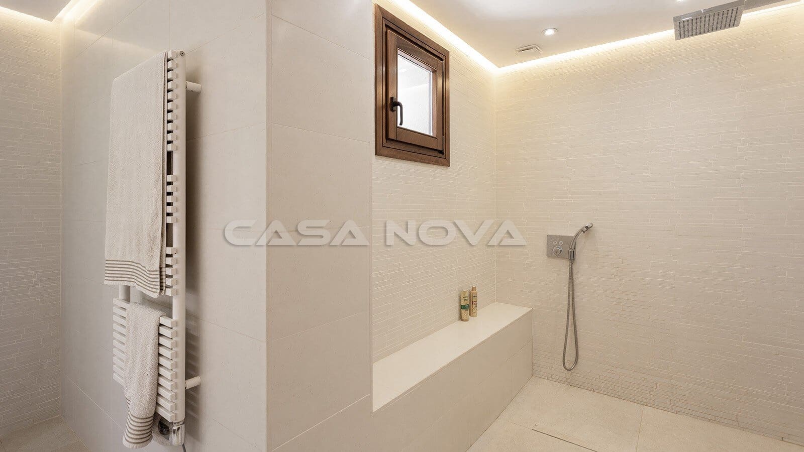 4 bedroom Villa for sale in Santa Ponsa with pool - € 2,990,000 (Ref: 9850542)