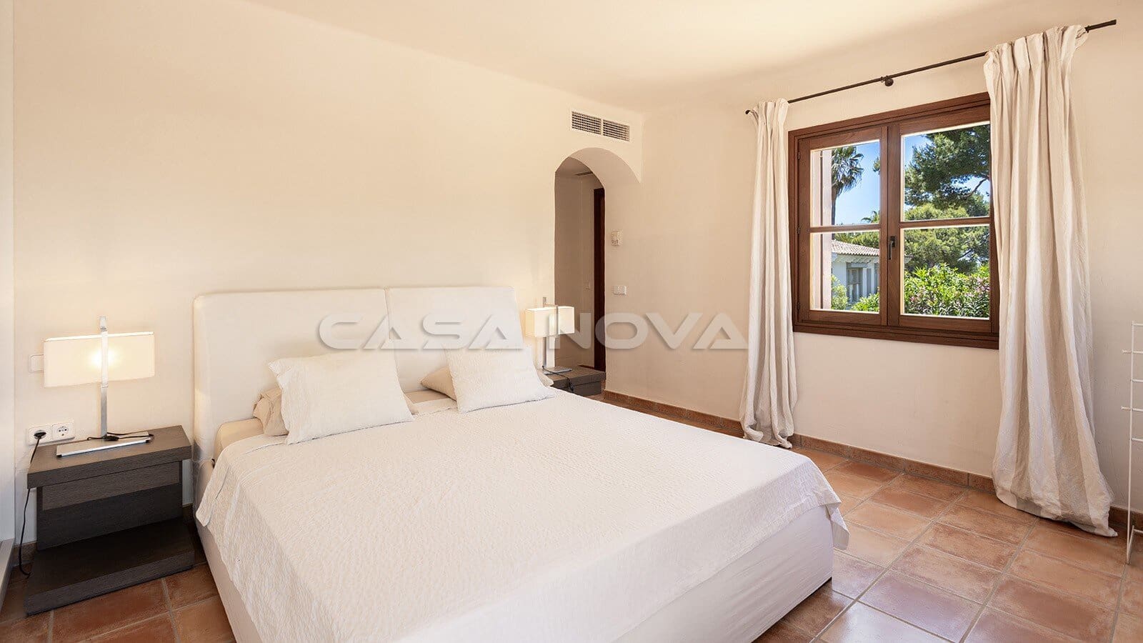 4 bedroom Villa for sale in Santa Ponsa with pool - € 2,990,000 (Ref: 9850542)