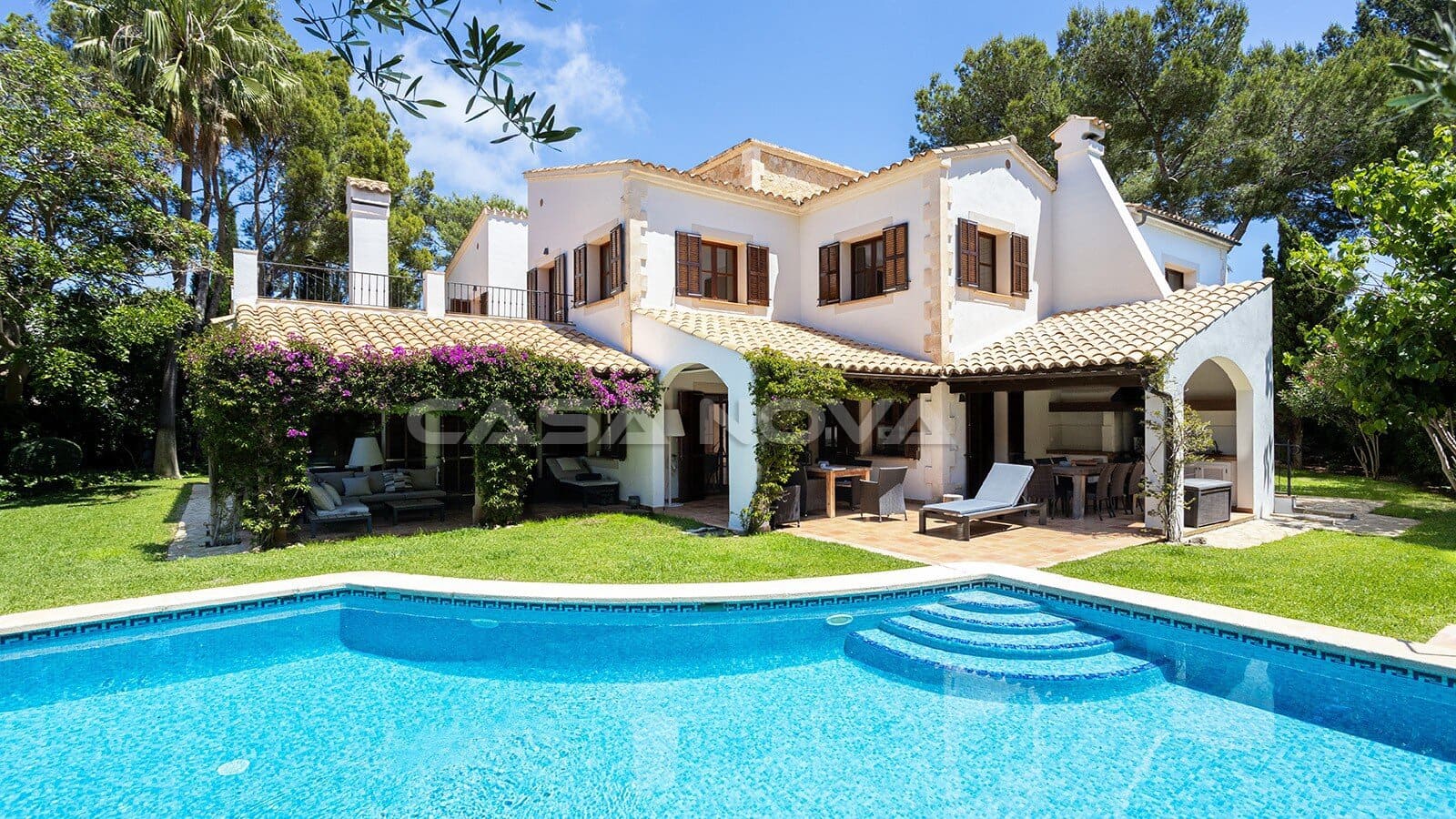 4 bedroom Villa for sale in Santa Ponsa with pool - € 2,990,000 (Ref: 9850542)