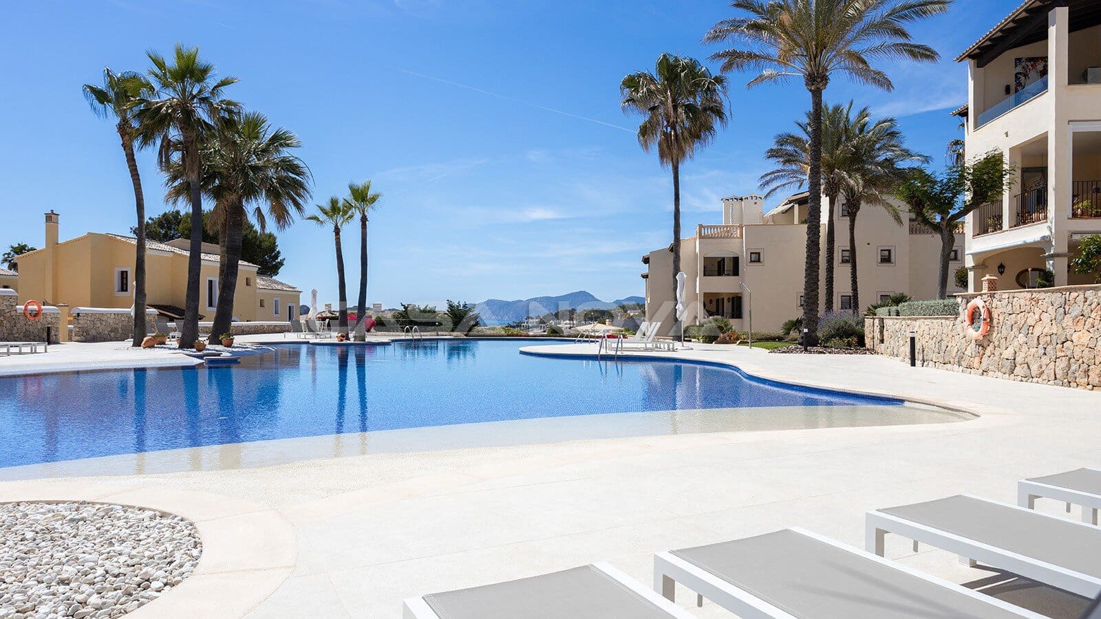3 sovrum Takvåning till salu i Santa Ponsa med pool - 2 700 000 € (Ref: 9858818)