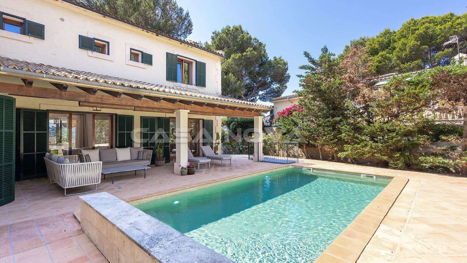 3 soverom Villa til salgs i Santa Ponsa med svømmebasseng garasje - € 2 550 000 (Ref: 9880261)