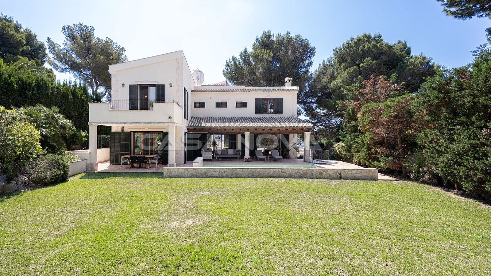 3 soverom Villa til salgs i Santa Ponsa med svømmebasseng garasje - € 2 550 000 (Ref: 9880261)