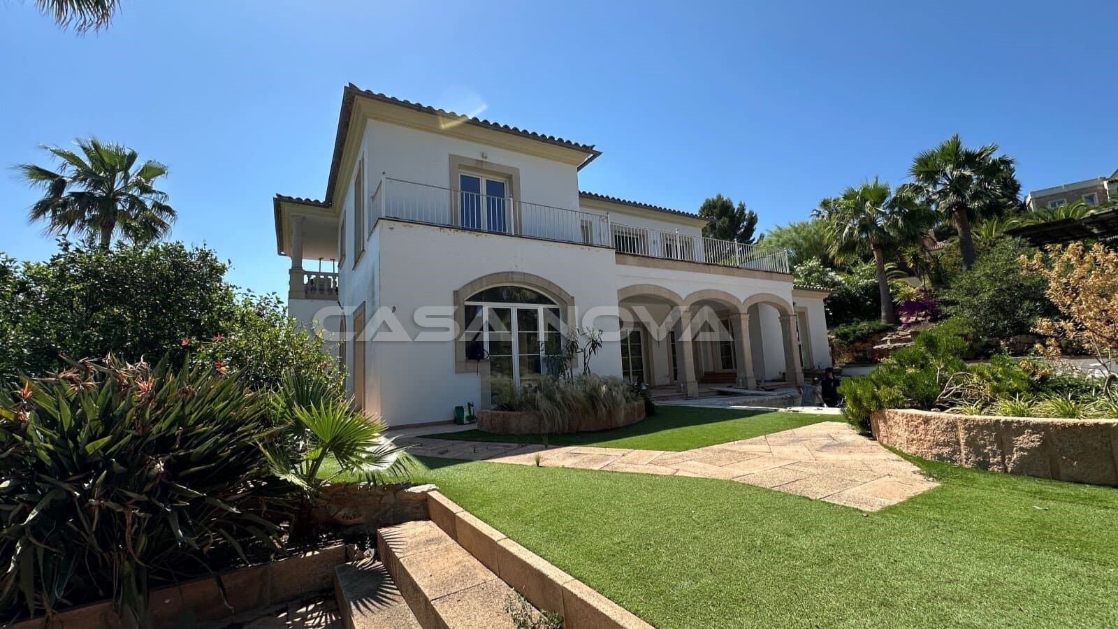 5 soverom Villa til salgs i Santa Ponsa med svømmebasseng garasje - € 3 200 000 (Ref: 9883714)