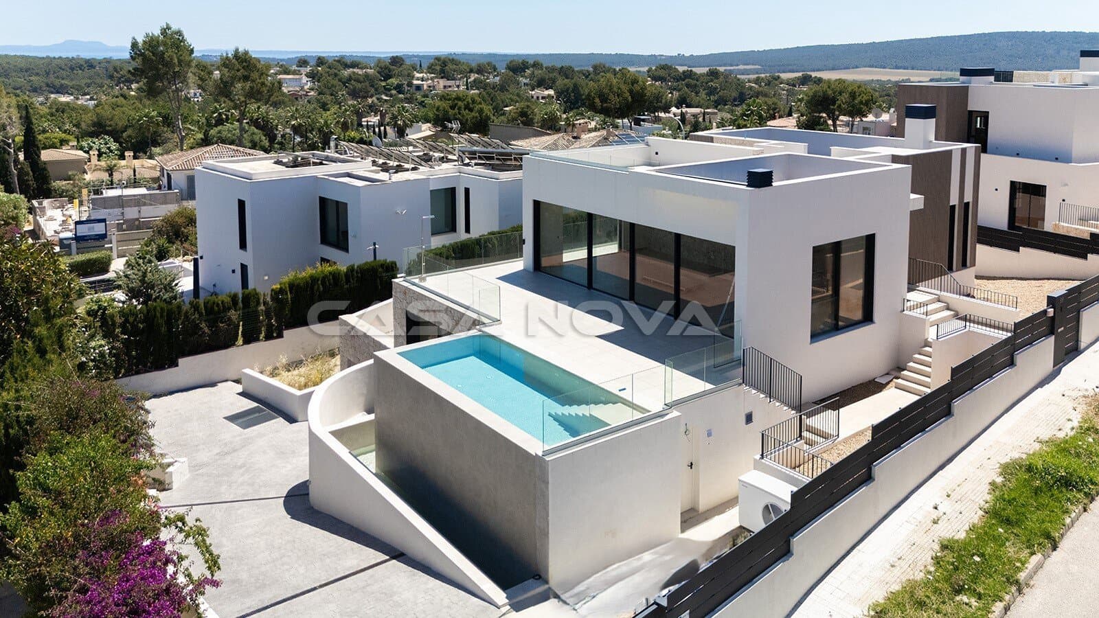 4 soveværelse Villa til salg i Santa Ponsa med swimmingpool - € 5.250.000 (Ref: 9895396)