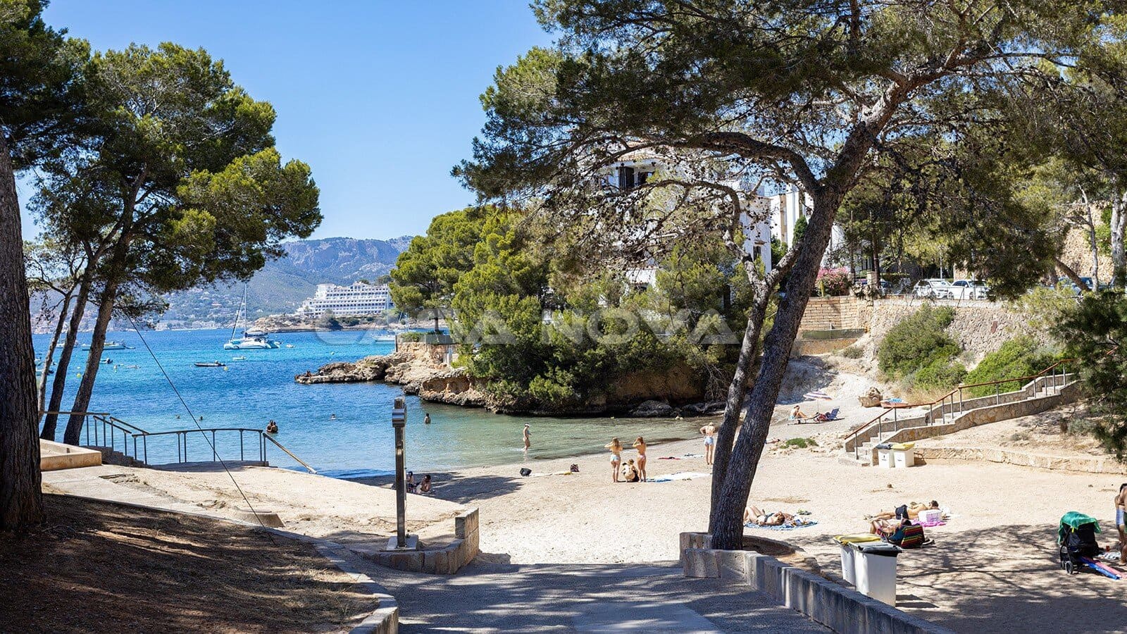 3 chambre Appartement à vendre à Santa Ponsa avec piscine - 675 000 € (Ref: 9915048)