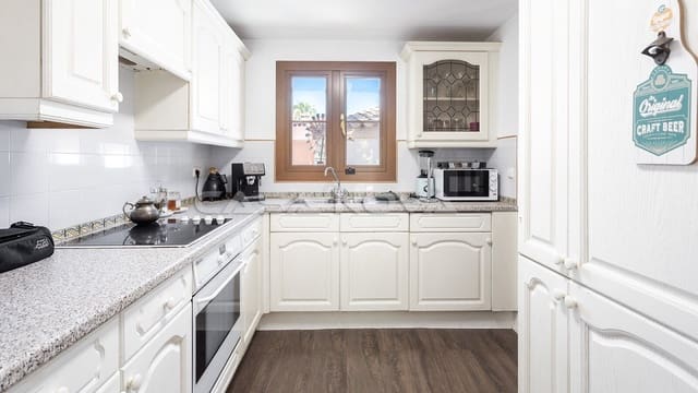 3 chambre Villa/Maison à vendre à Santa Ponsa, Calvià avec piscine - 1 250 000 € (Ref: 9921538)