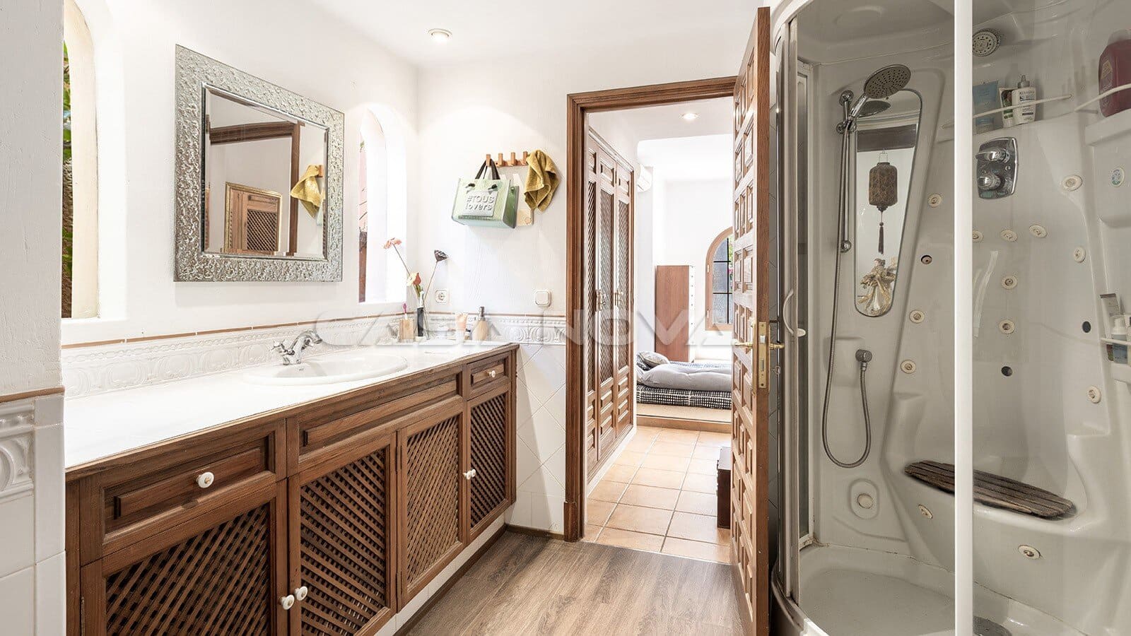 3 bedroom Villa for sale in Santa Ponsa with pool - € 1,250,000 (Ref: 9921538)