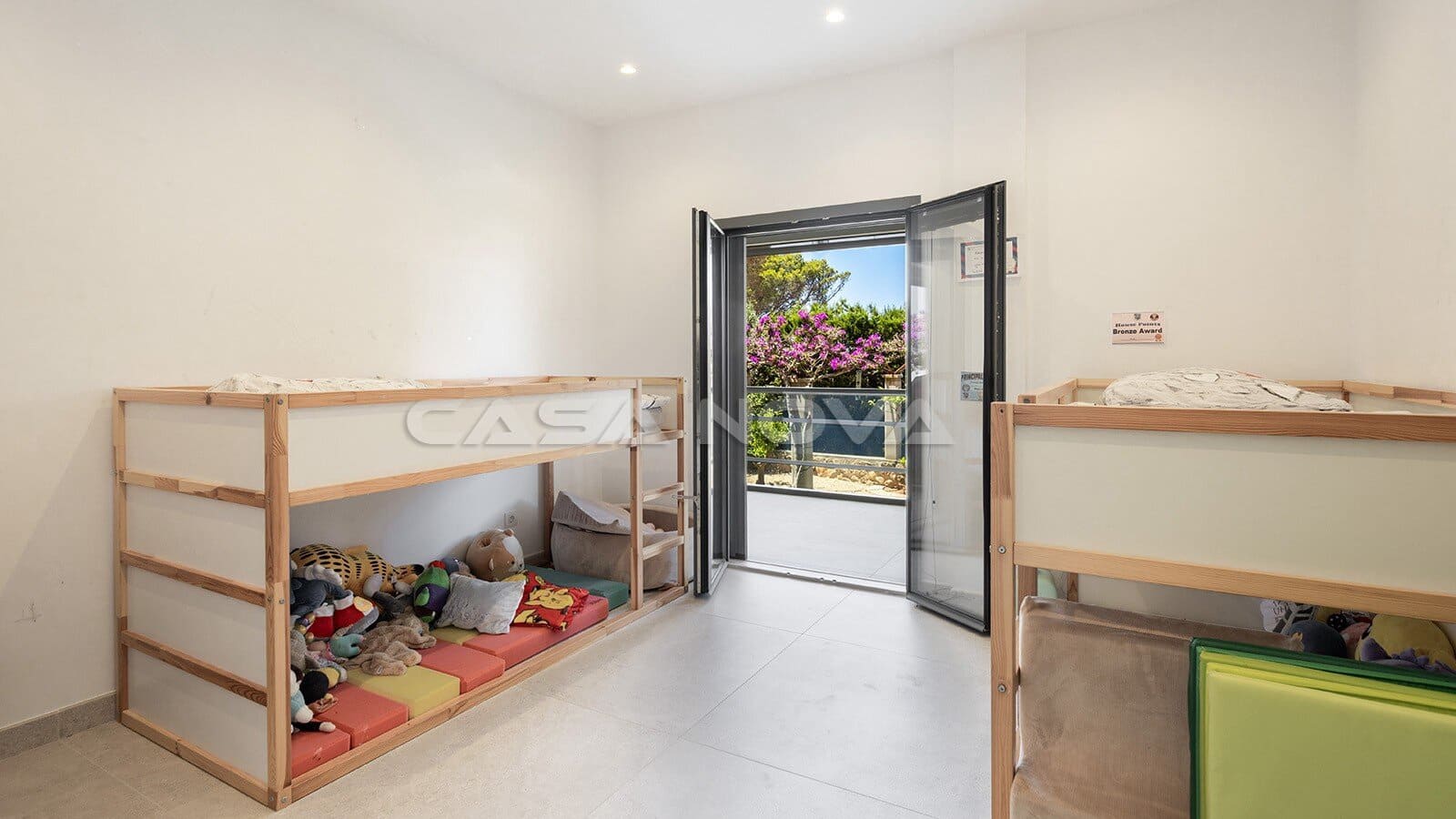 4 bedroom Villa for sale in Santa Ponsa with pool - € 4,750,000 (Ref: 9935077)