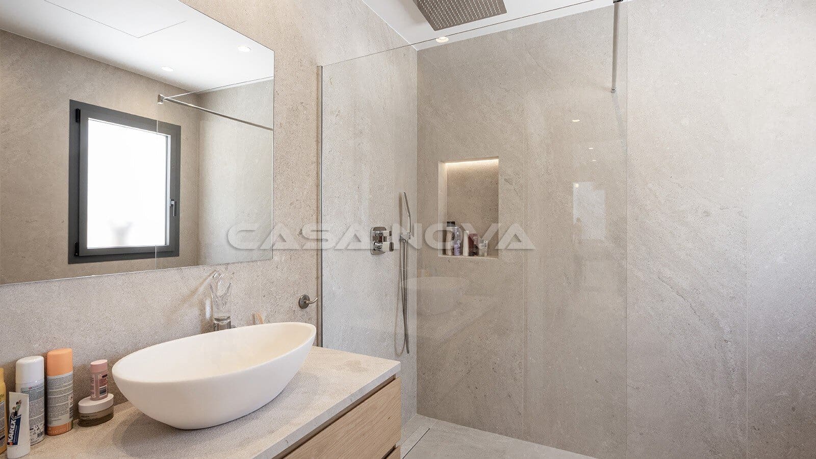 4 bedroom Villa for sale in Santa Ponsa with pool - € 4,750,000 (Ref: 9935077)