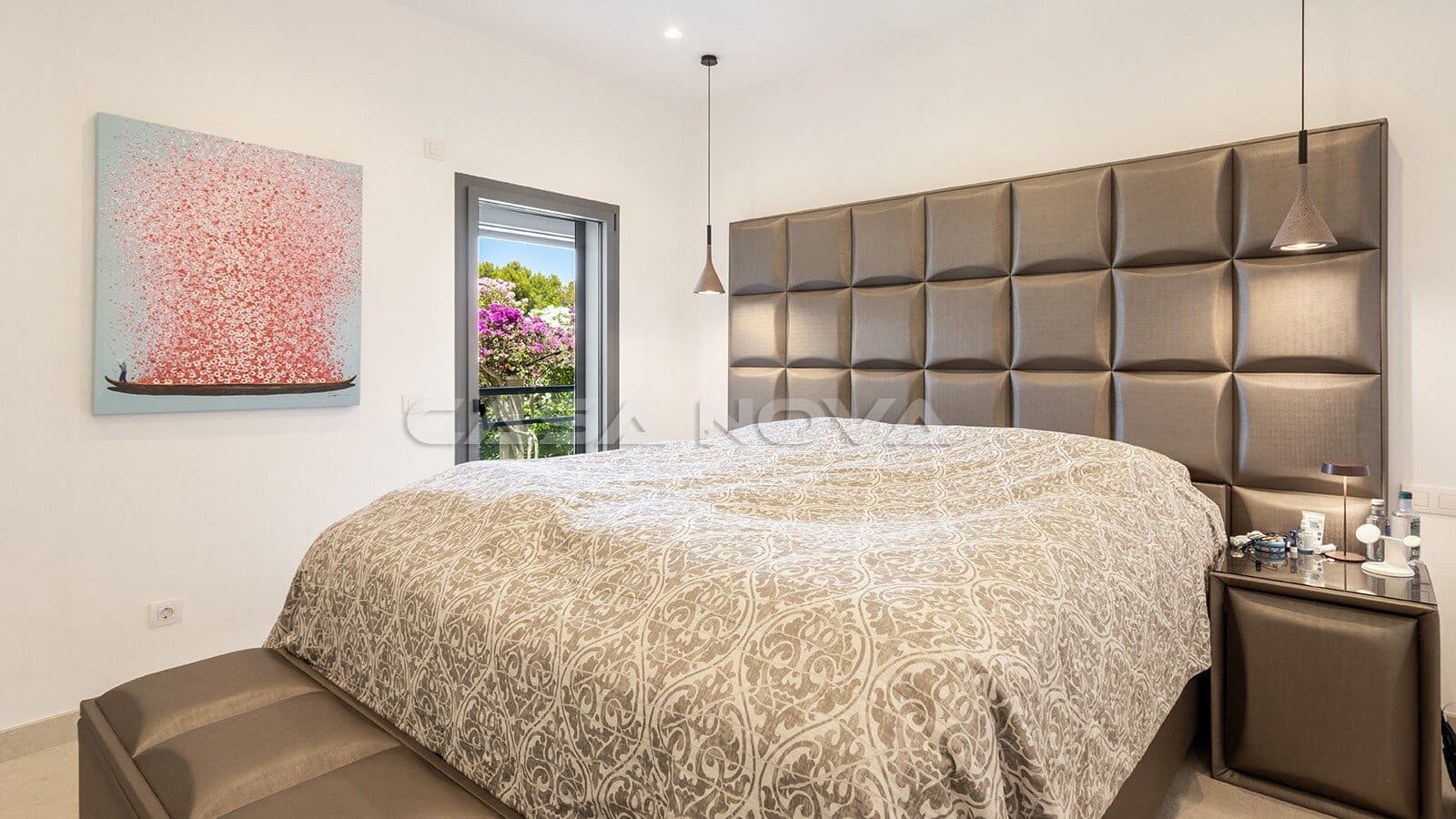 4 bedroom Villa for sale in Santa Ponsa with pool - € 4,750,000 (Ref: 9935077)
