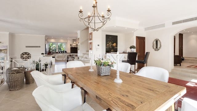 7 slaapkamer Villa te koop in Costa de la Calma, Calvià met zwembad - € 3.995.000 (Ref: 9937033)