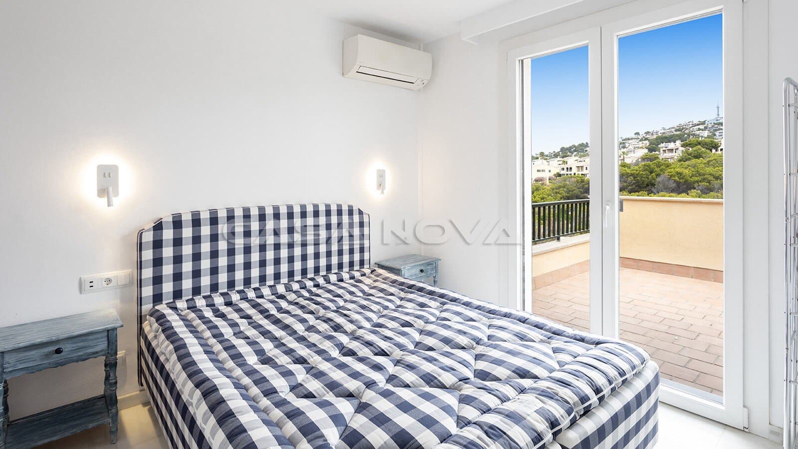 Apartamento de 2 habitaciones en Santa Ponsa en venta con piscina - 1.195.000 € (Ref: 9973855)