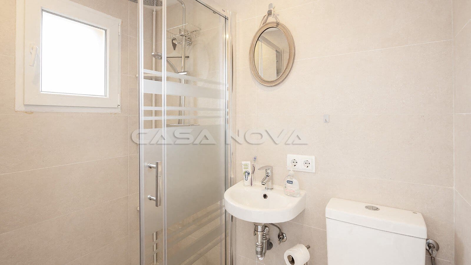 Apartamento de 2 habitaciones en Santa Ponsa en venta con piscina - 1.195.000 € (Ref: 9973855)
