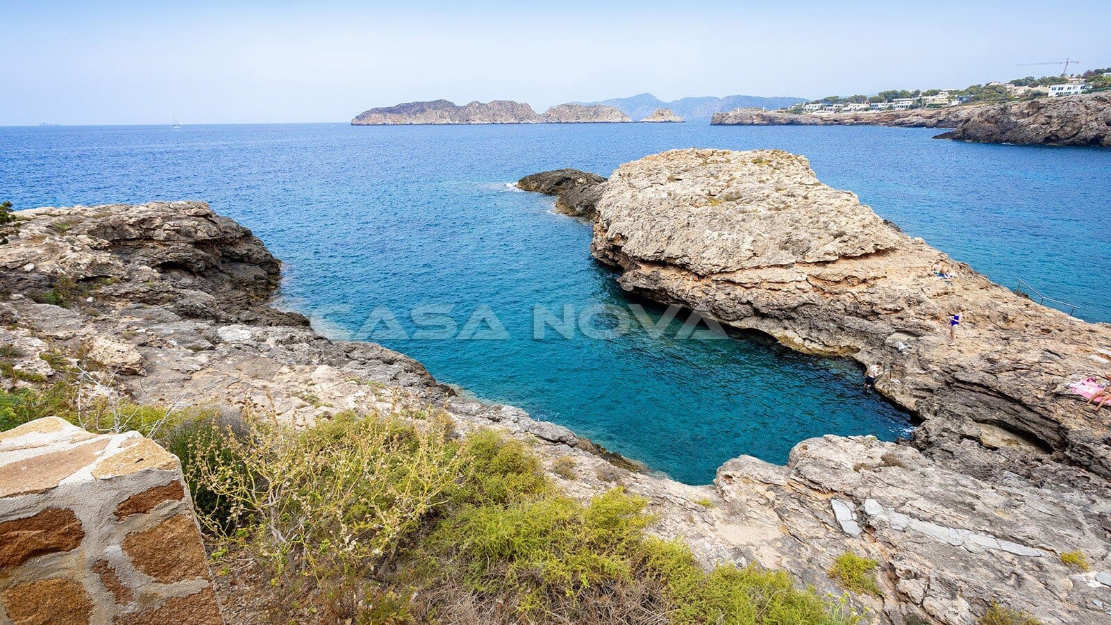 Apartamento de 2 habitaciones en Santa Ponsa en venta con piscina - 1.195.000 € (Ref: 9973855)