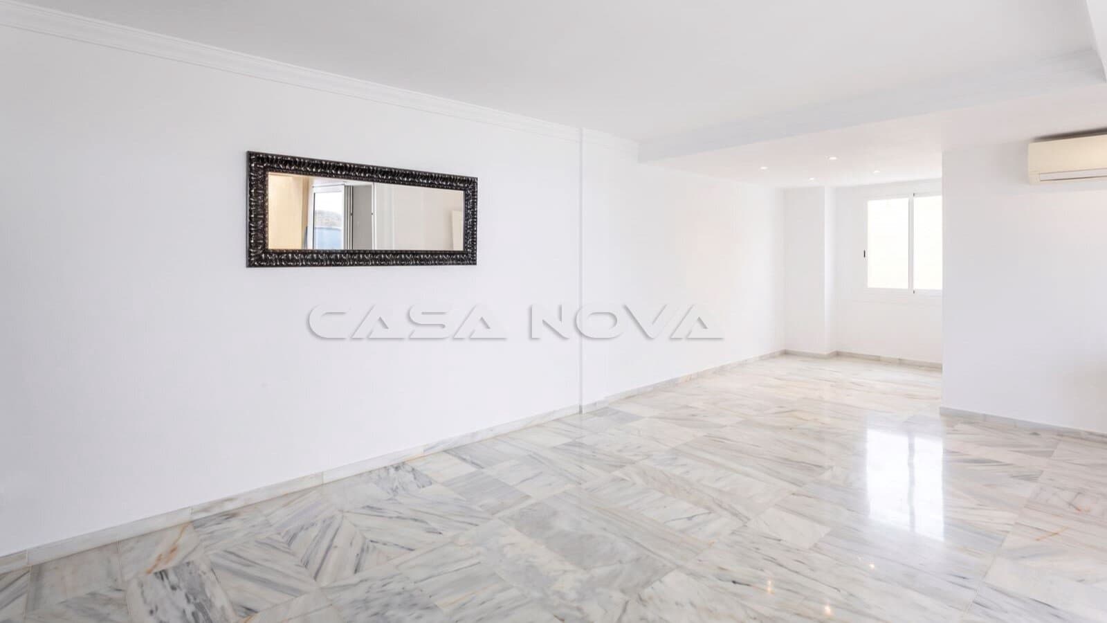 Apartamento de 2 habitaciones en Santa Ponsa en venta con piscina - 1.195.000 € (Ref: 9973855)
