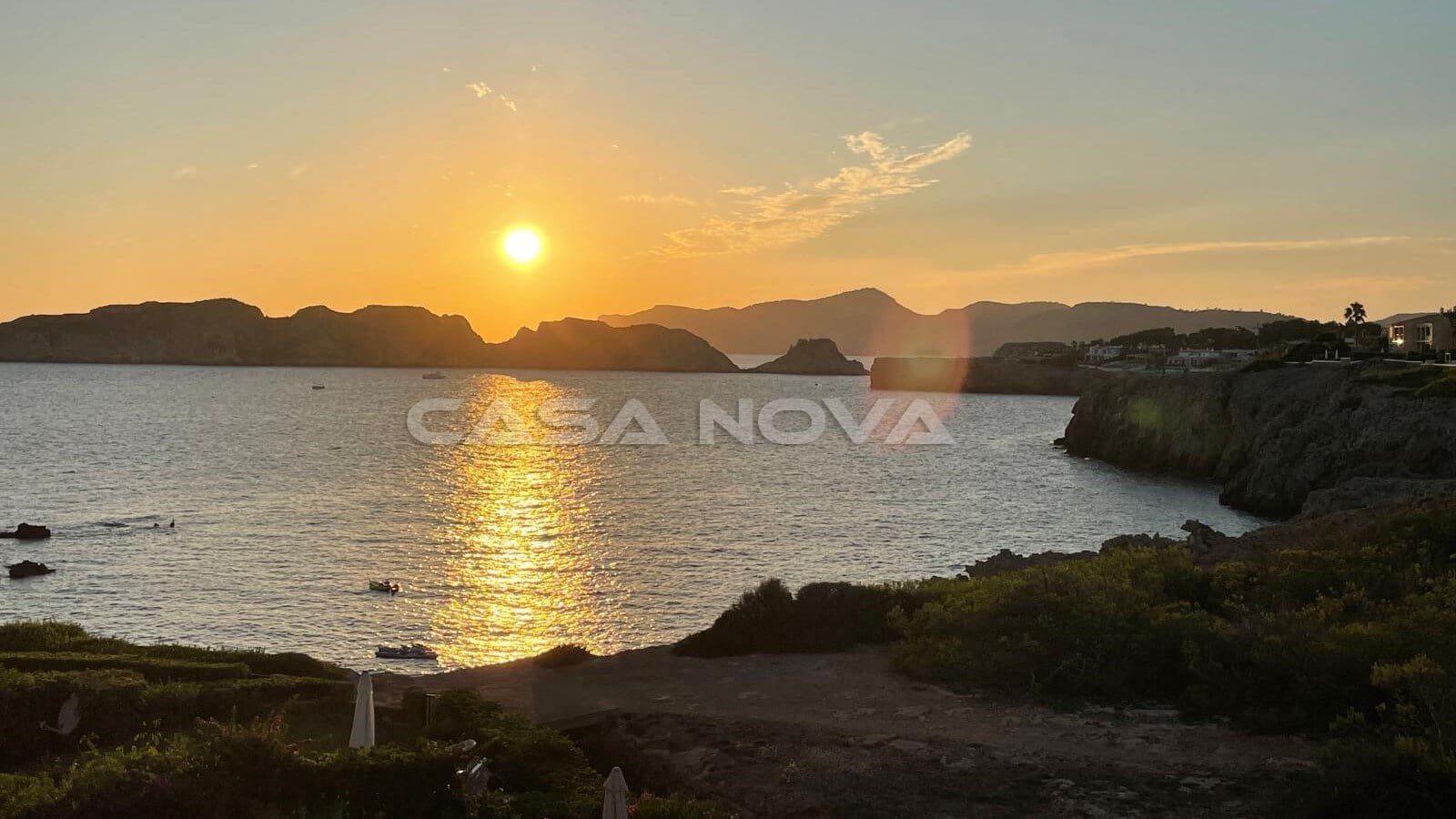 Apartamento de 2 habitaciones en Santa Ponsa en venta con piscina - 1.195.000 € (Ref: 9973855)
