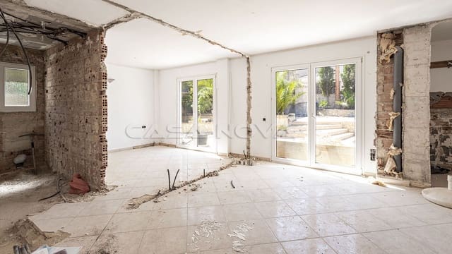Villa til salgs i Santa Ponsa, Calvià med svømmebasseng - € 1 995 000 (Ref: 9977679)