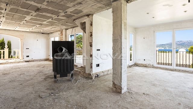 Villa til salgs i Santa Ponsa, Calvià med svømmebasseng - € 1 995 000 (Ref: 9977679)