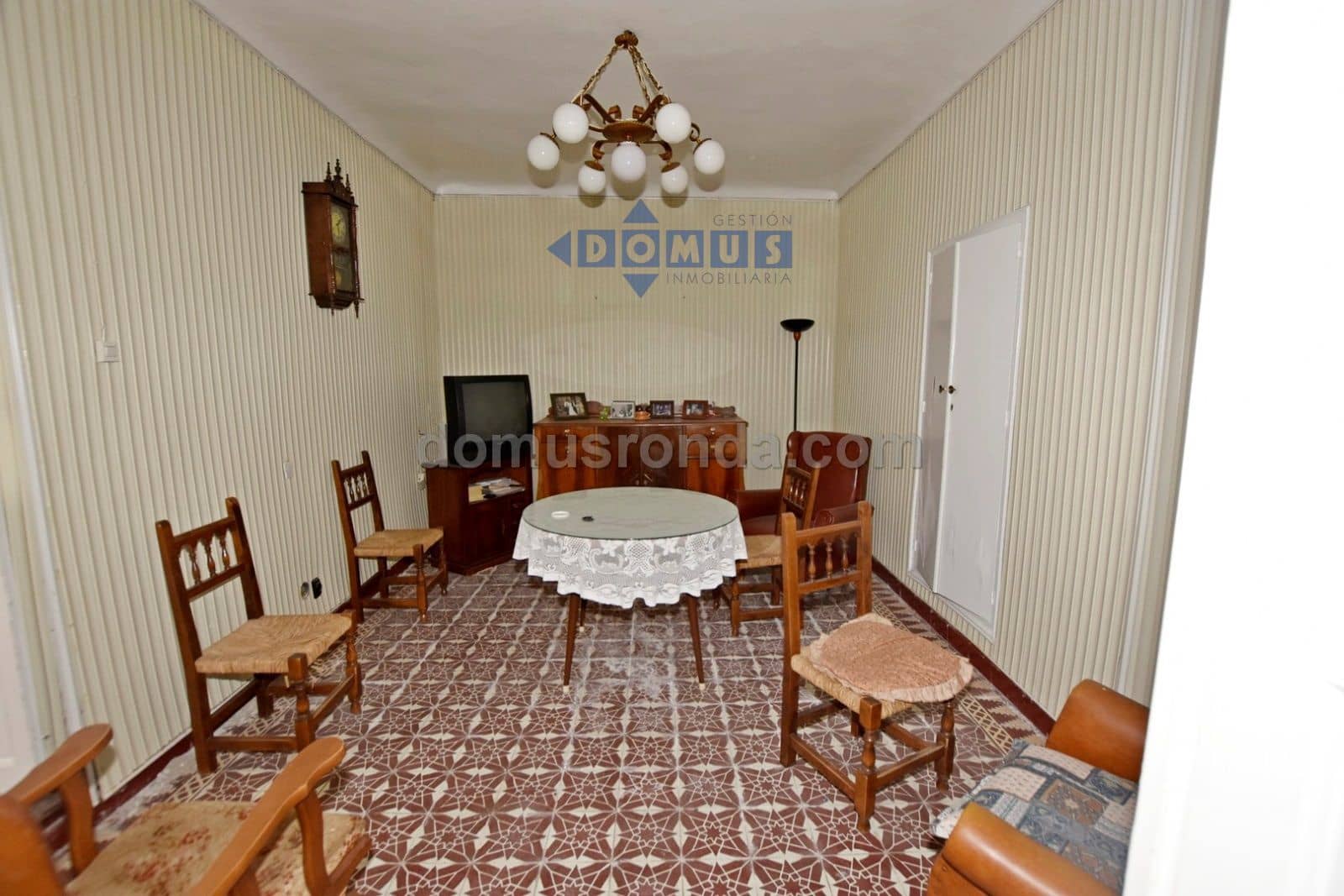7 Zimmer Villa zu verkaufen in Cuevas del Becerro mit Pool Garage - 250.000 € (Ref: 10019334)