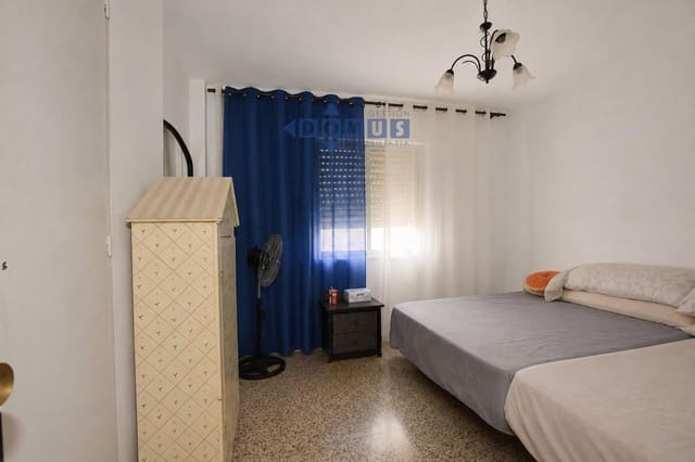 3 sovrum Lägenhet till salu i Ronda - 95 000 € (Ref: 10038998)