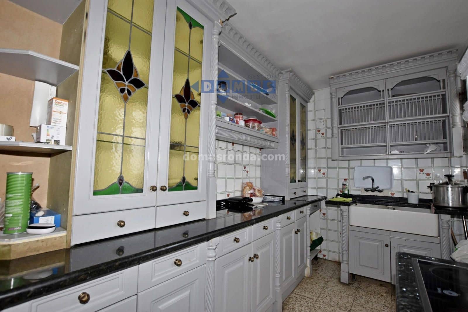 Piso de 3 habitaciones en Ronda en venta - 95.000 € (Ref: 10038998)