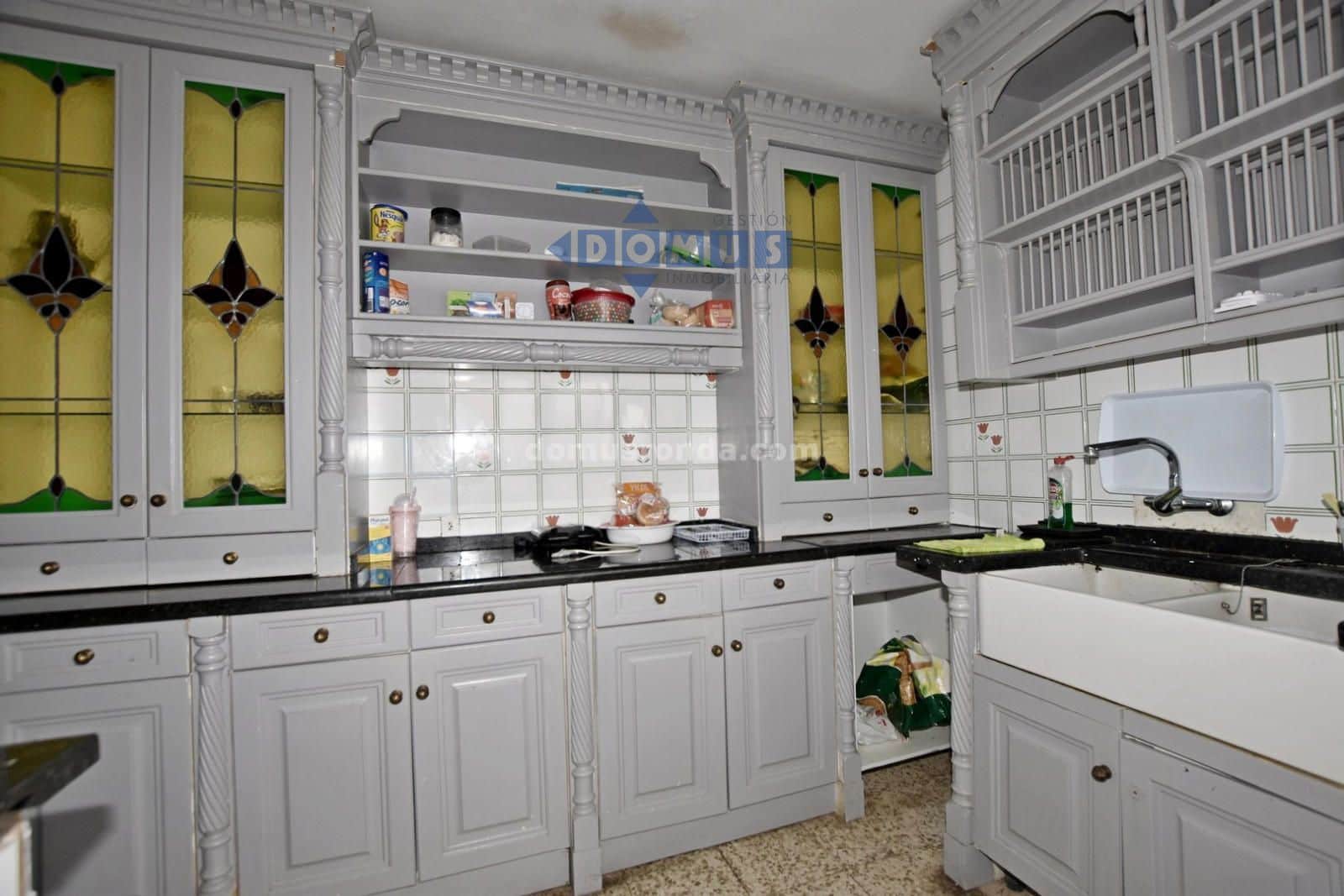 Piso de 3 habitaciones en Ronda en venta - 95.000 € (Ref: 10038998)
