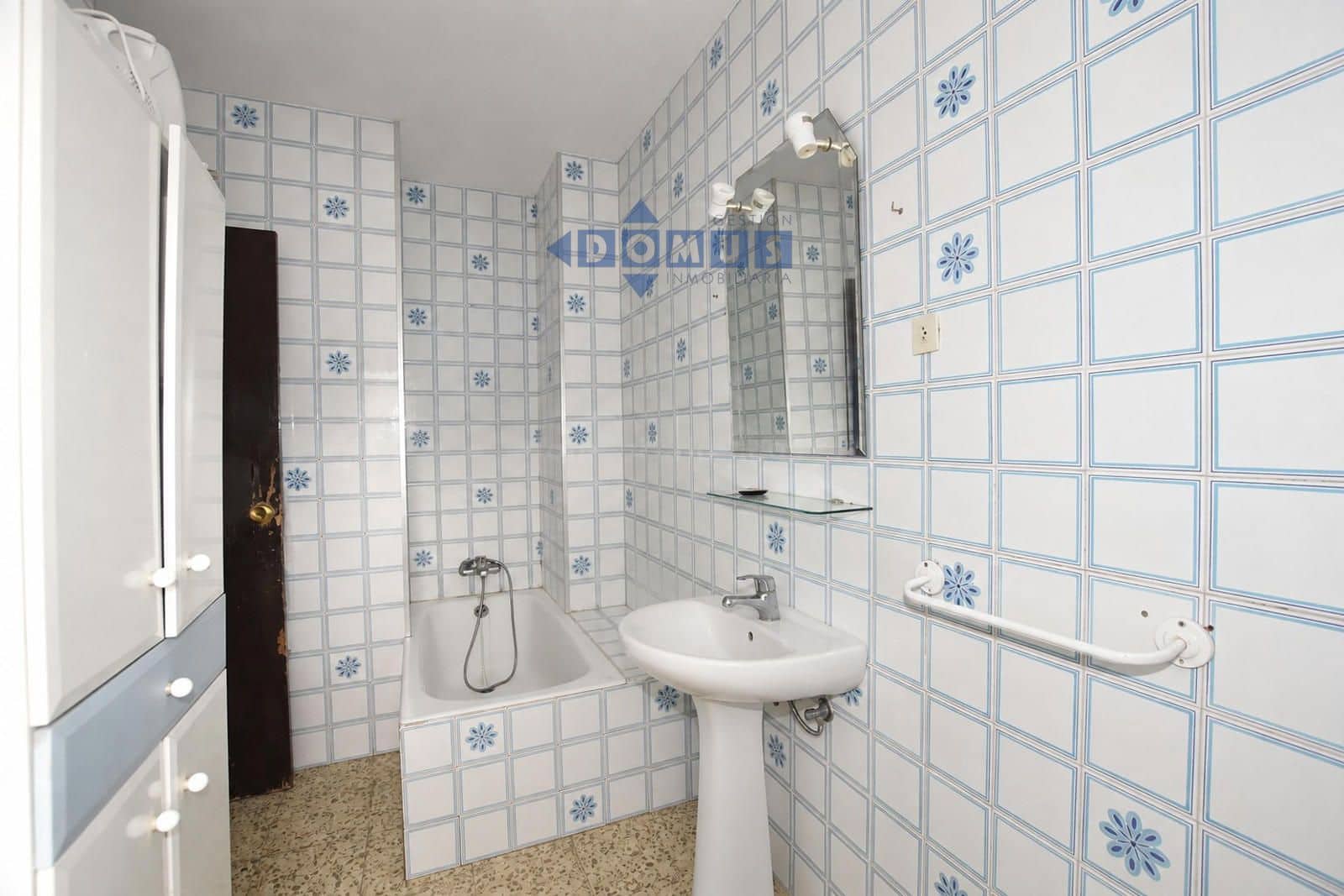 Piso de 3 habitaciones en Ronda en venta - 95.000 € (Ref: 10038998)