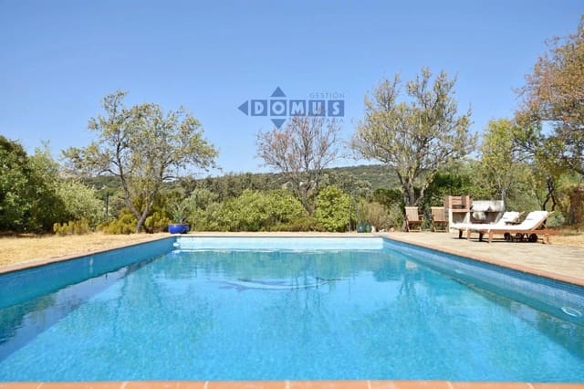 4 quarto Quinta/Casa Rural para venda em Ronda com piscina garagem - 950 000 € (Ref: 10054421)