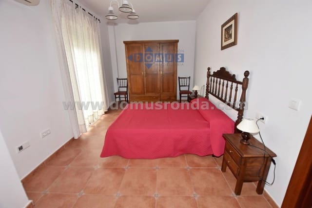 4 sovrum Hus till salu i Cuevas del Becerro med pool garage - 185 000 € (Ref: 10100497)
