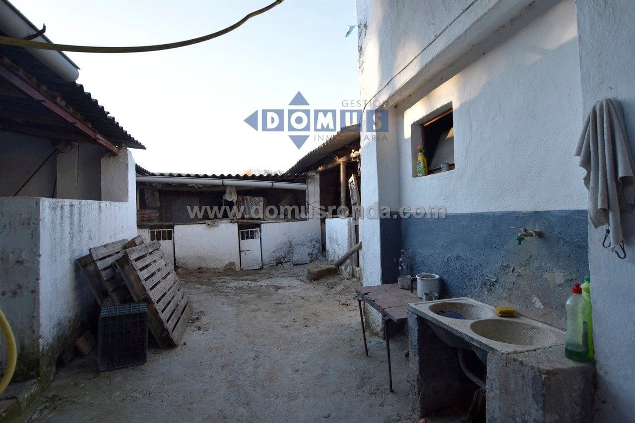 7 bedroom Villa for sale in Ronda with pool - € 690,000 (Ref: 10124752)