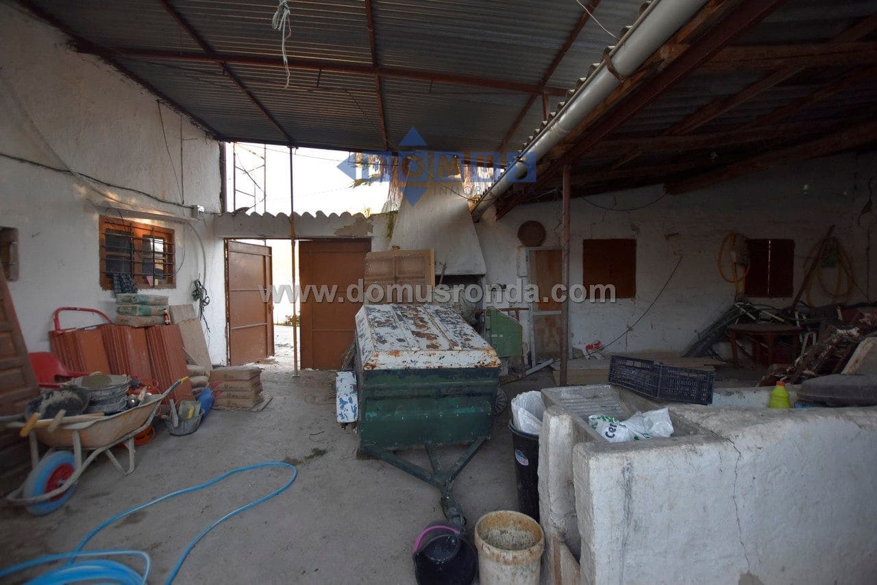 7 bedroom Villa for sale in Ronda with pool - € 690,000 (Ref: 10124752)