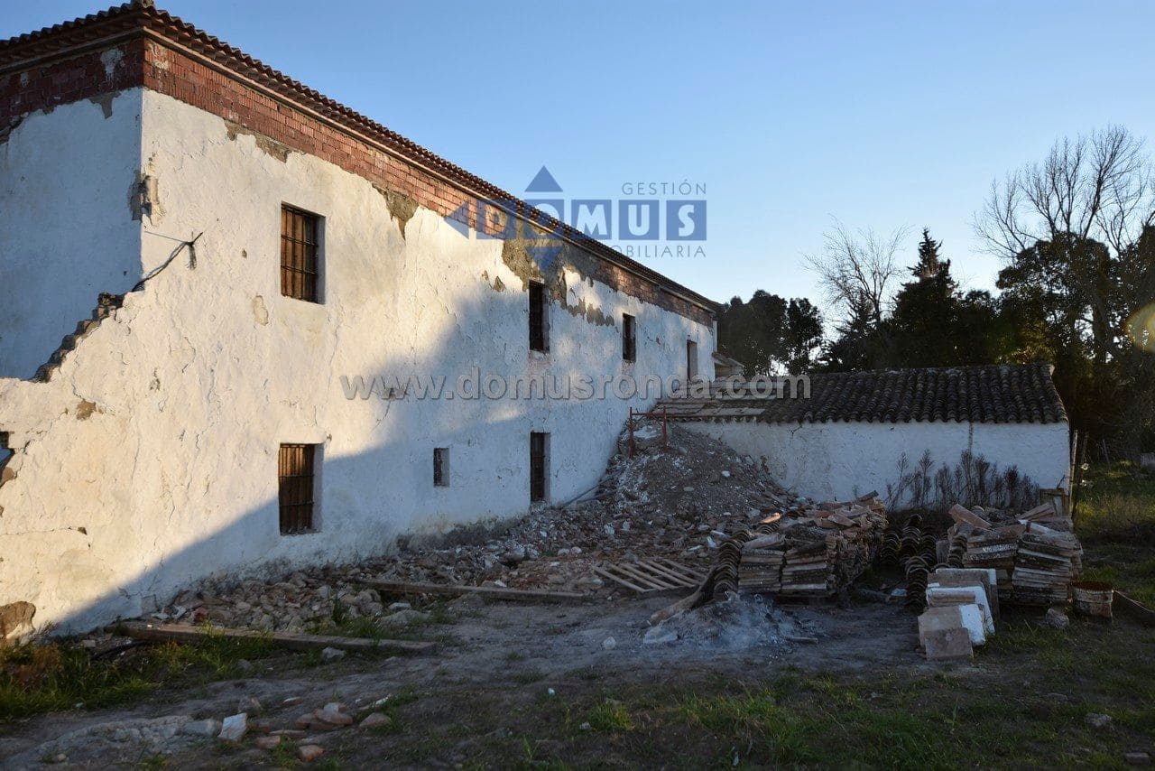 7 bedroom Villa for sale in Ronda with pool - € 690,000 (Ref: 10124752)